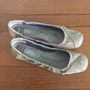 TOMS Ballet Flats